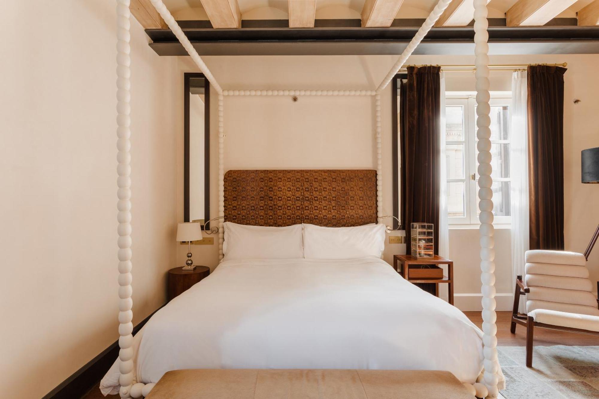 ホテル ドゥ プラカ レイアル ジーアール バルセロナ 部屋 写真 A room at the hotel