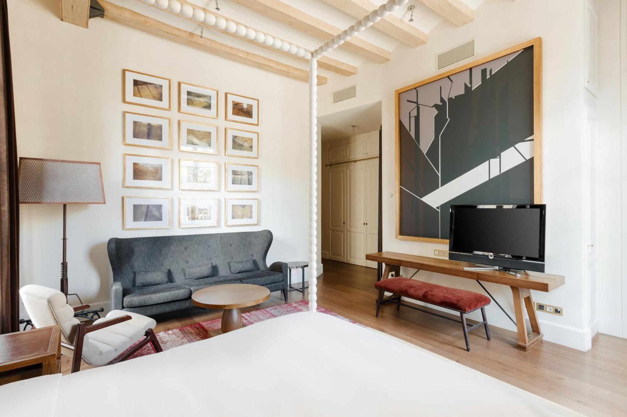 ホテル ドゥ プラカ レイアル ジーアール バルセロナ 部屋 写真 A typical apartment at the Hotel